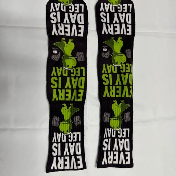 "Every Day Is Leg Day" Unisex Socks - NEW in Bag. - Picture 5 of 6